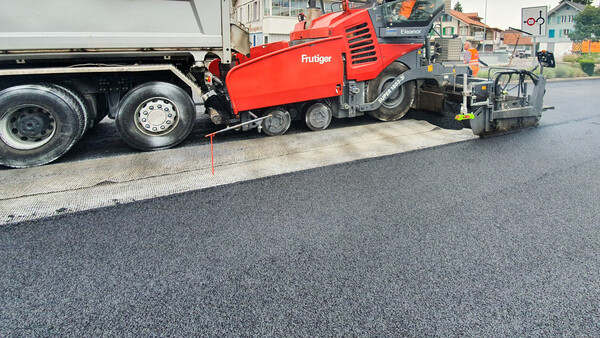 S&P Einbau Asphaltschicht