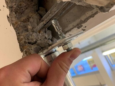 Zahlreiche Bohrungen verletzten die Vorspanndrähte. Bilder: Hunziker Betatech AG