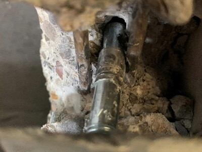 Zahlreiche Bohrungen verletzten die Vorspanndrähte. Bilder: Hunziker Betatech AG