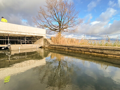 Der Bootsunterstand Garnhänki befindet sich in Richterswil am Zürichsee.